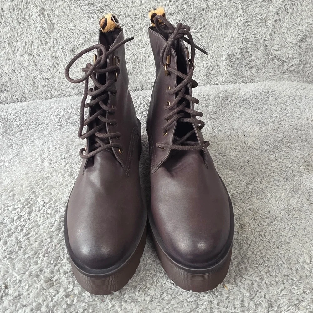 Celebrity‎ Flat Combat Lace Up Ankle Boots Brown Leopard Calf Hair Size 8 NEW
